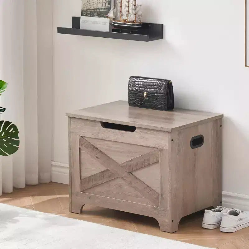 Banc de rangement en bois brun avec charnière de sécurité, organisateur monoplace avec poignées latérales